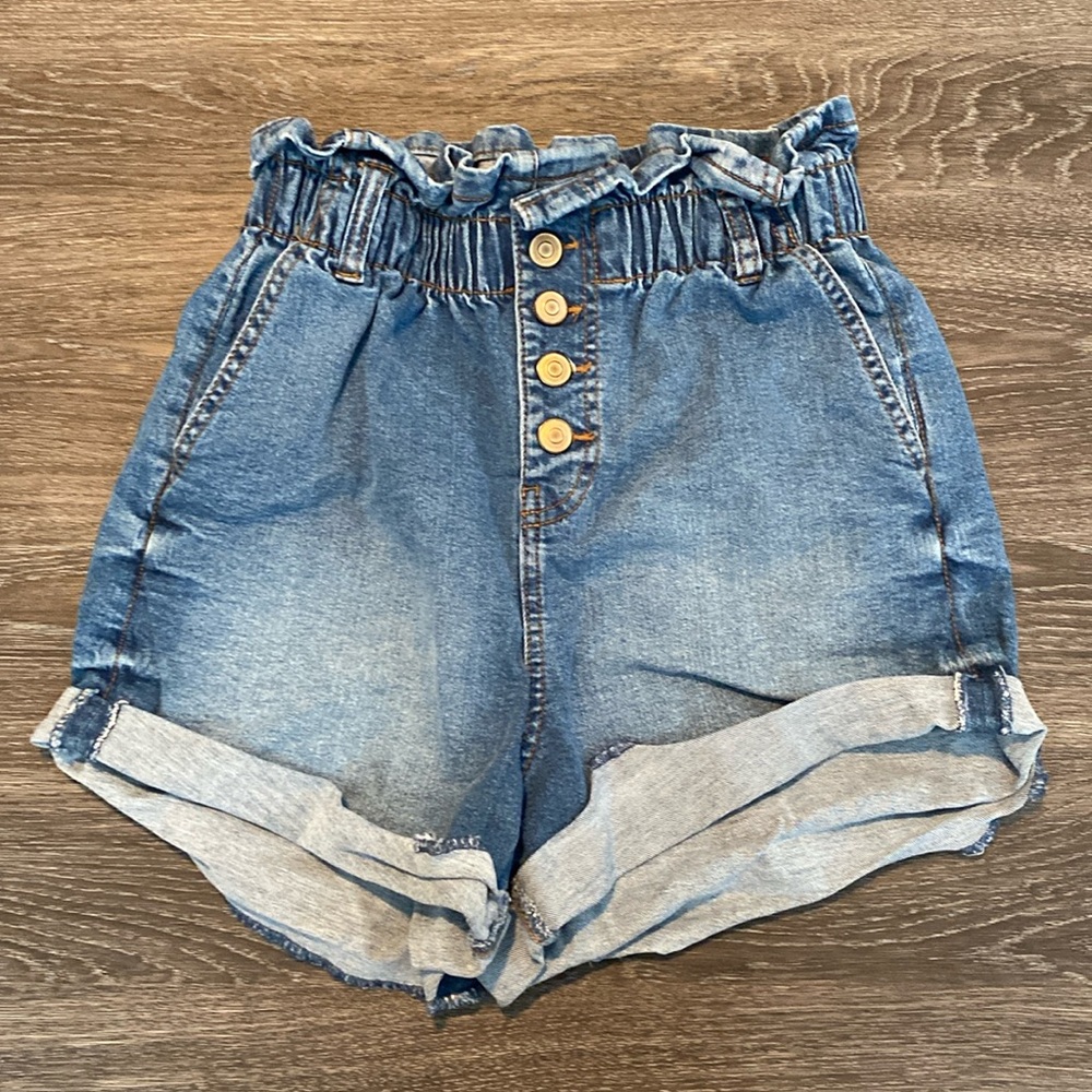 No boundaries blue shorts